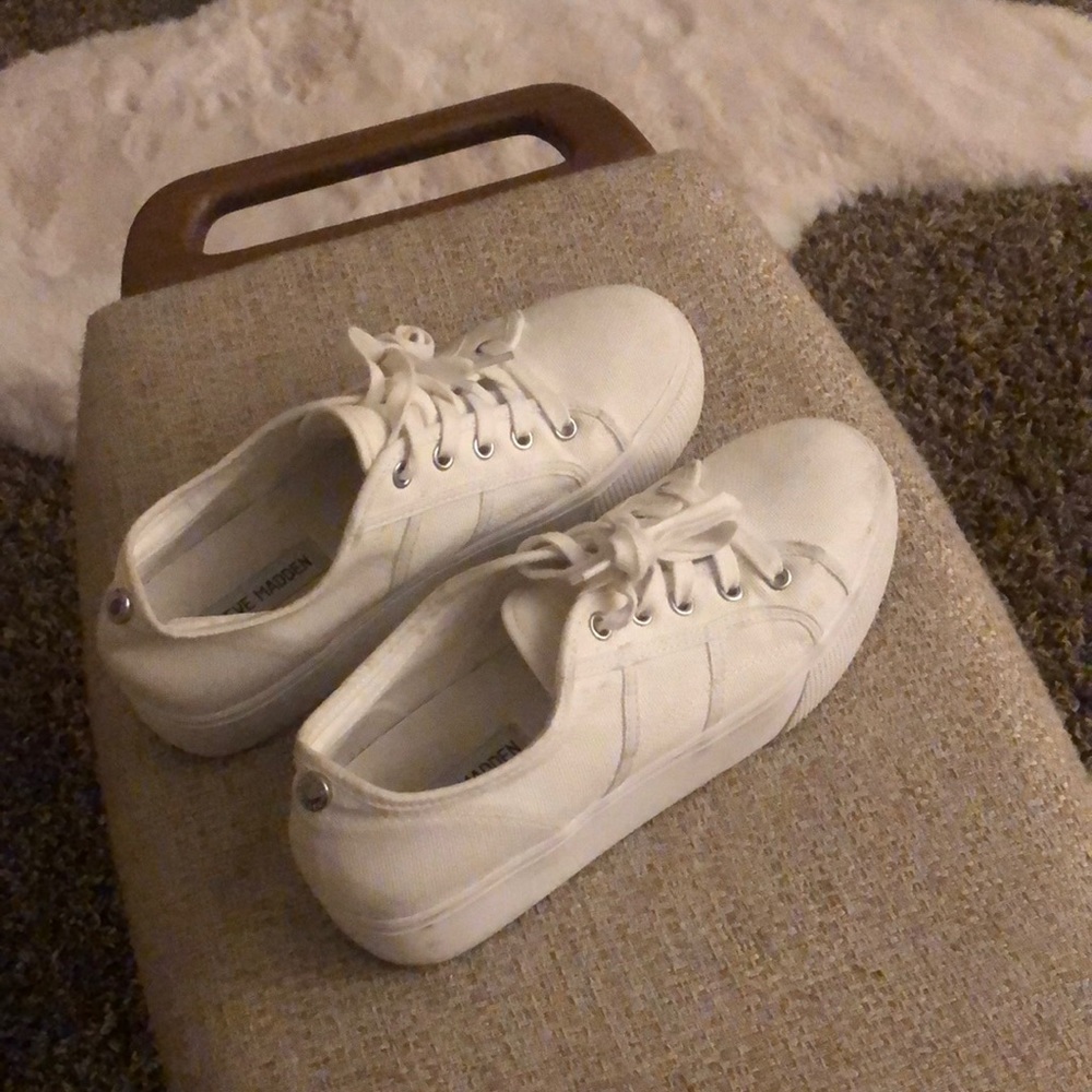 Steve Madden Platform Shoe